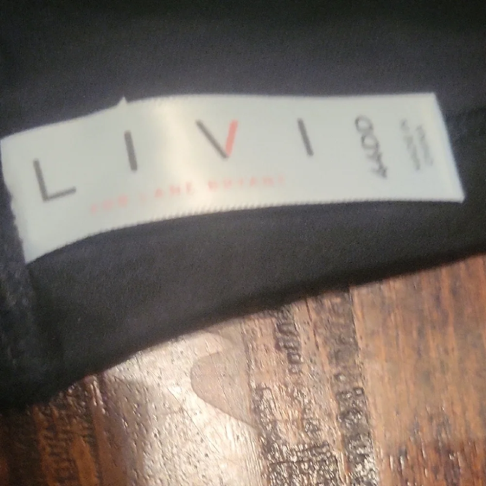 Livi Active Black Women's Bra 44DD - Picture 4 of 4
